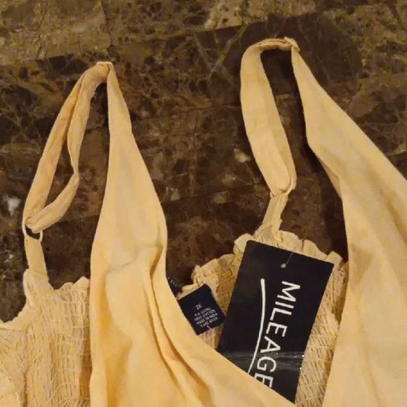 Chic Salmon Colored Sleeveless Top - Picture 5 of 6